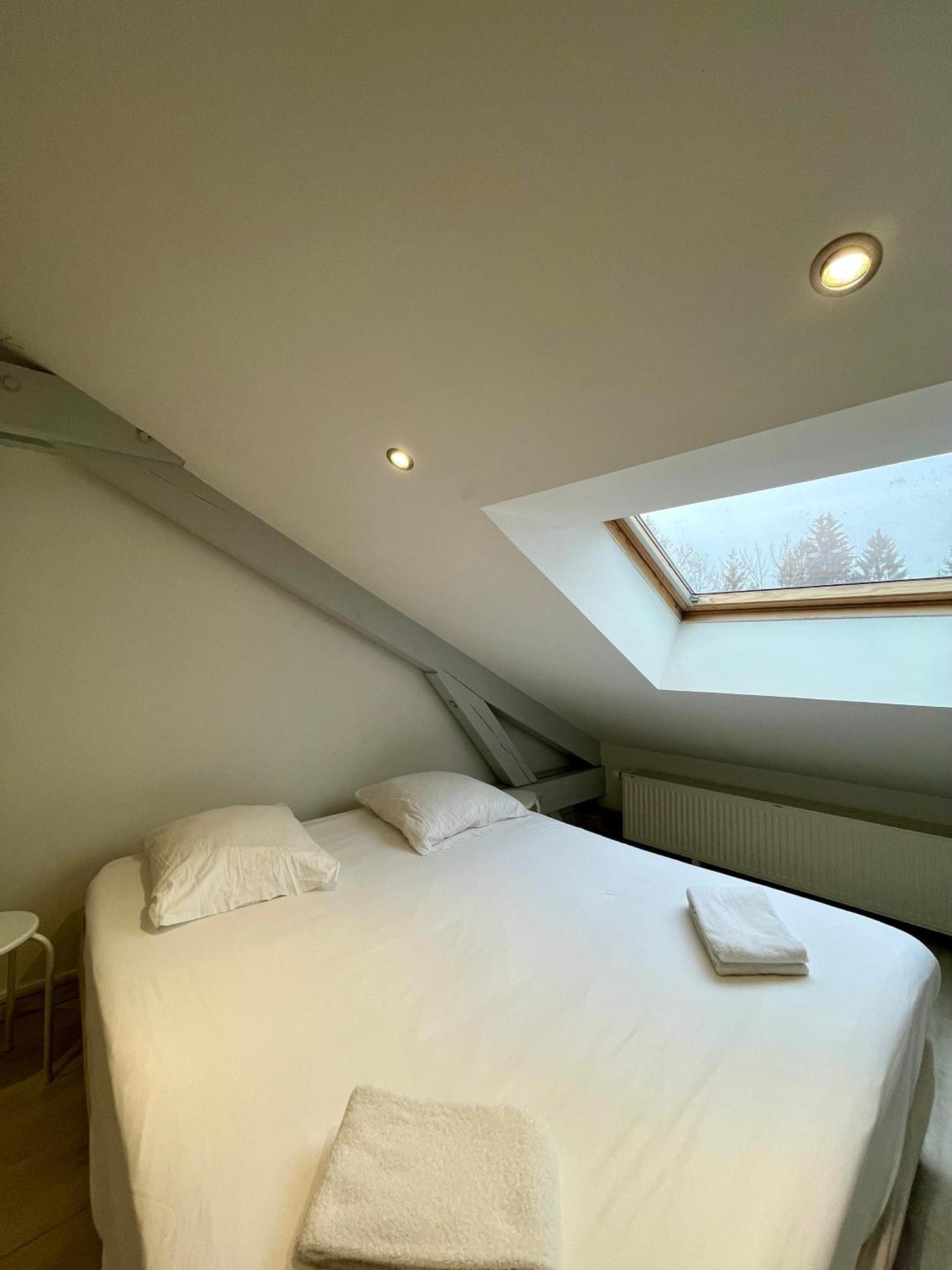 Appartement Chloe Du Lac Montferrat  Bagian luar foto
