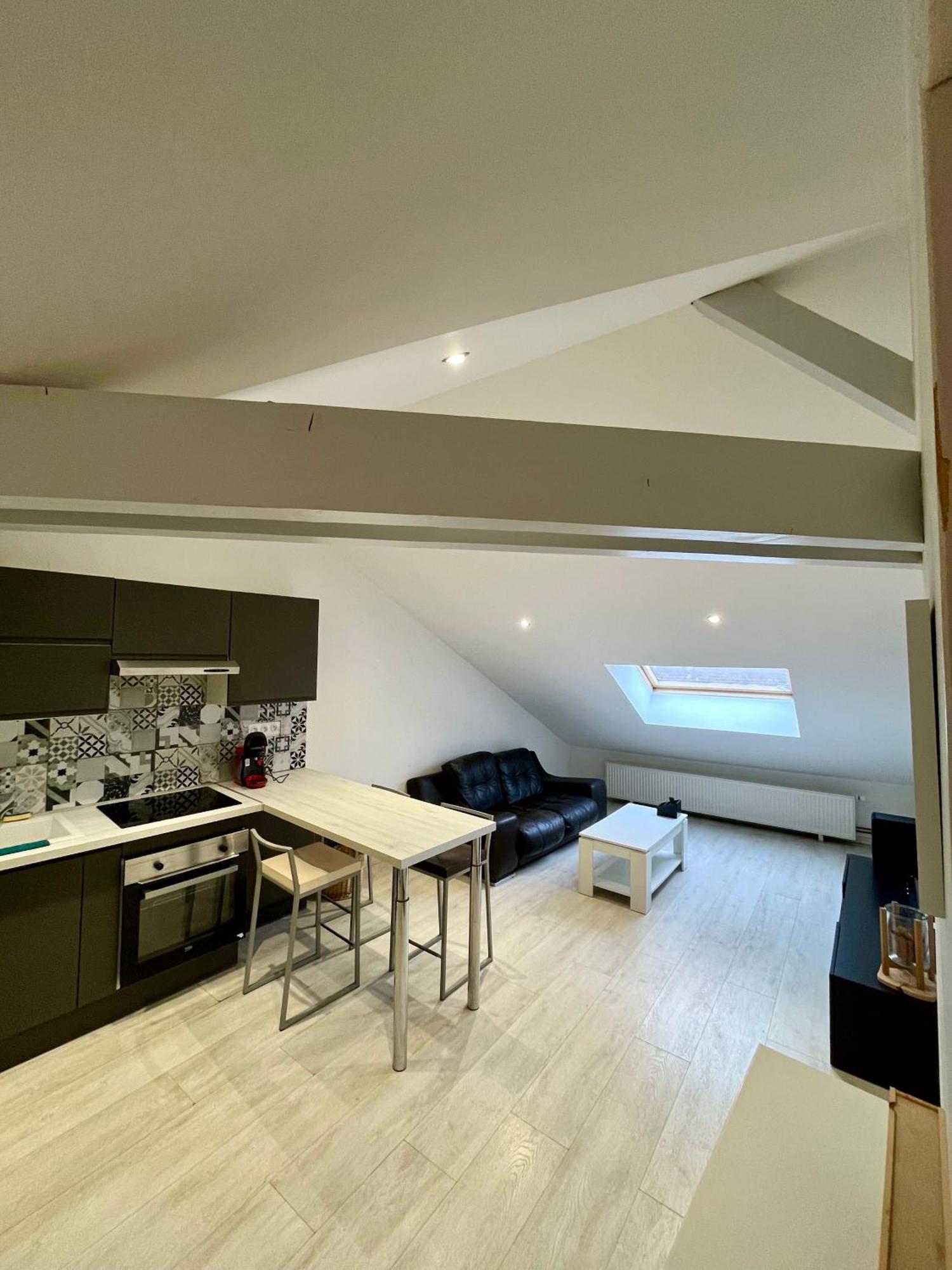 Appartement Chloe Du Lac Montferrat  Bagian luar foto
