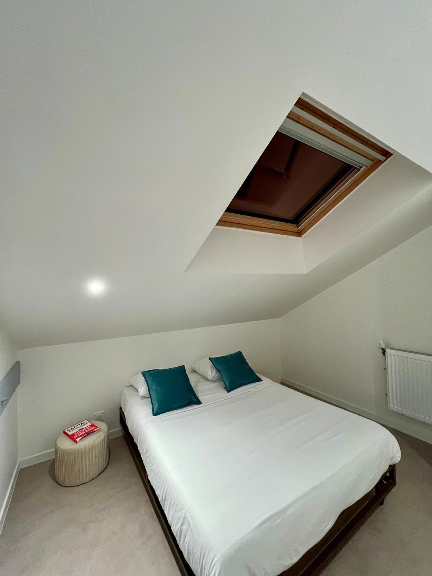 Appartement Chloe Du Lac Montferrat  Bagian luar foto